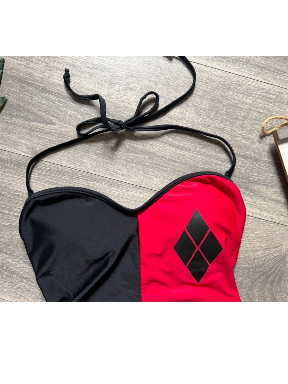 Dc Comics Harley Quinn Cosplay Diamond Mesh Net Panel One-Piece Swimsuit. Size M - Picture 5 of 10